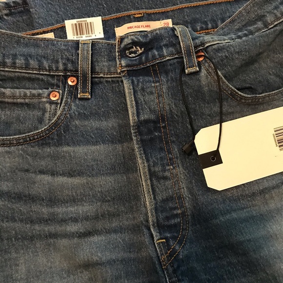 Levi’s Ribcage Flare jeans - NWT - Picture 7 of 7